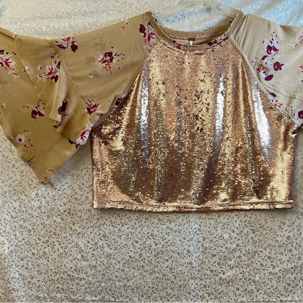 FREE PEOPLE “Shimmy & Shake” Sequined Floral Bell Sleeve Pullover Blouse Top NWT - Picture 8 of 15